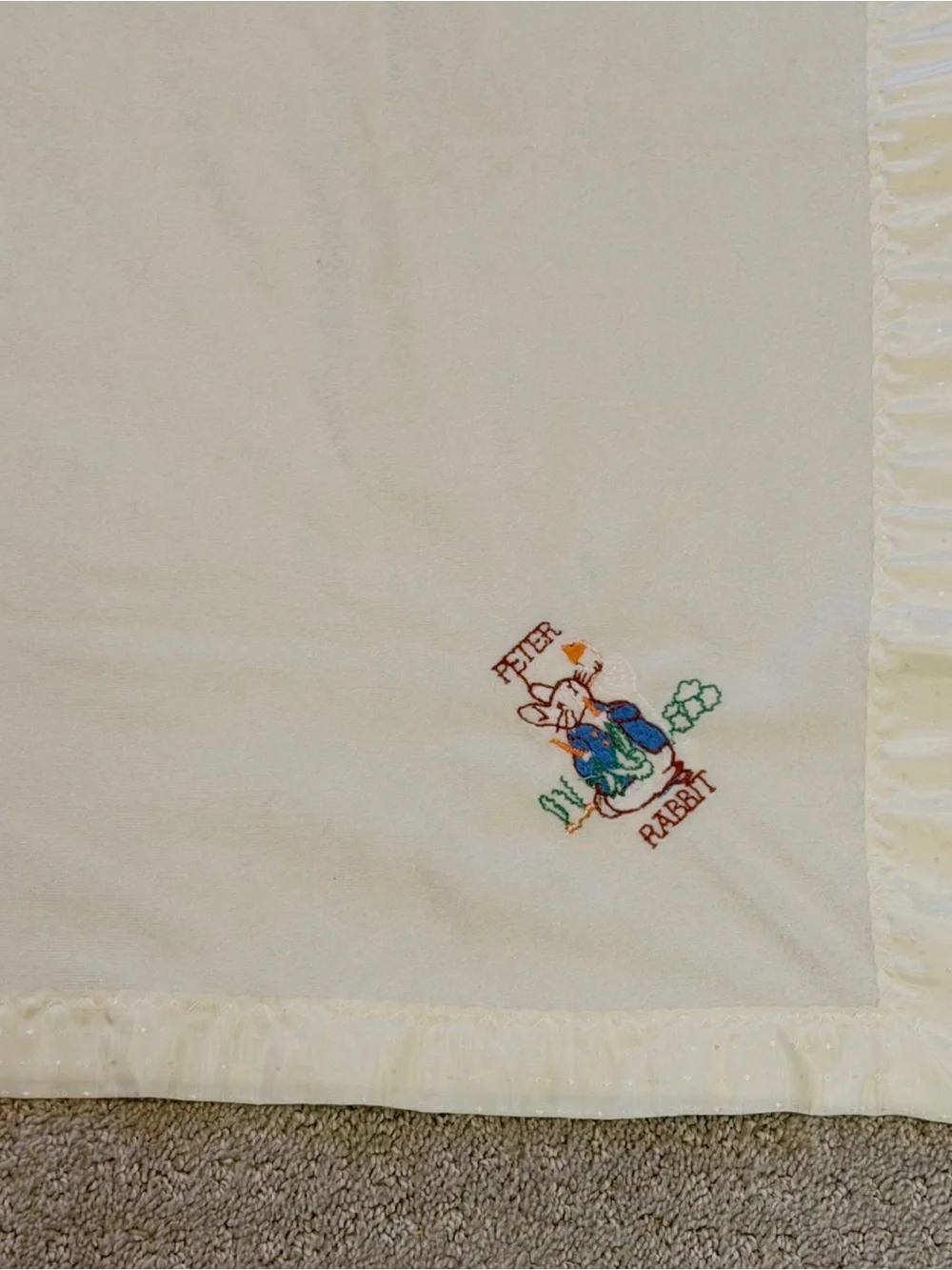 Vintage Quiltex Beatrix Potter Peter Rabbit Baby Receiving Blanket Satin Trim